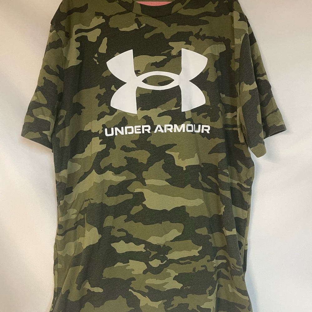 Under Armour Youth Boys Size Large Green Camo Short Sleeve Tee